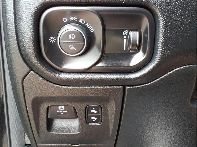 Used 2020 RAM 1500 Big Horn AWD/4WD image 17