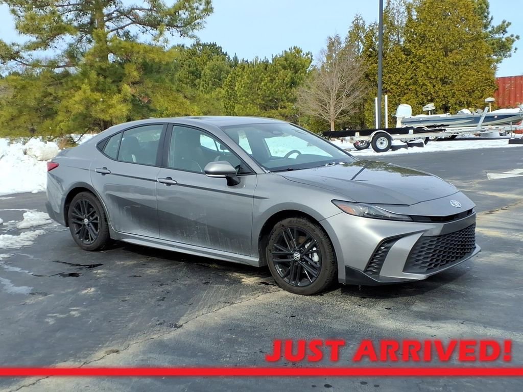Used 2025 Toyota Camry SE w/ Multimedia Upgrade Package
