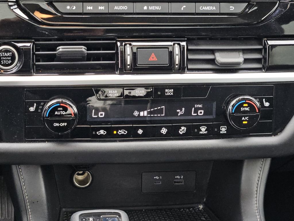 Used 2022 Nissan Pathfinder SV w/ SV Premium Package FWD image 14