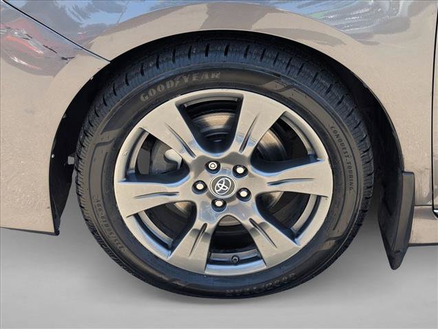 Used 2019 Toyota Sienna SE w/ SE Preferred Package FWD image 24