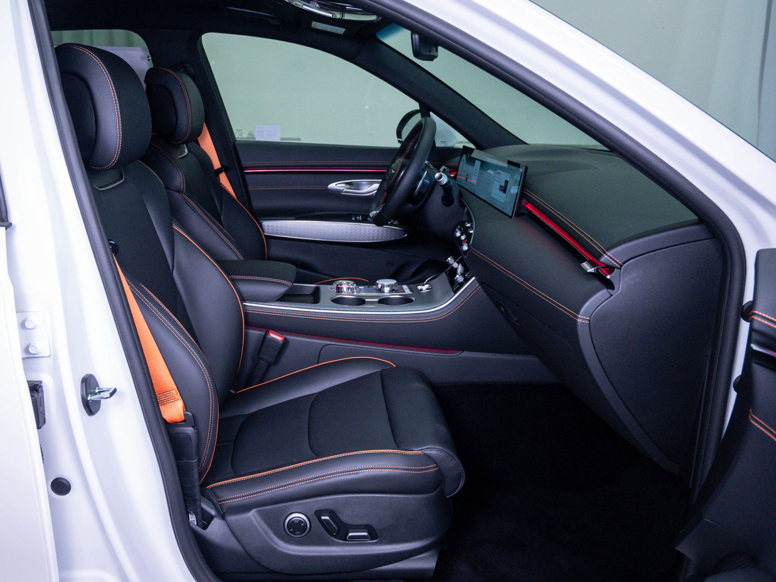 Used 2026 Genesis GV70 2.5T Sport Prestige image 11