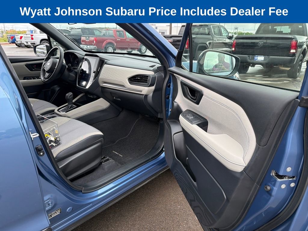 Used 2025 Subaru Forester Premium AWD/4WD image 29