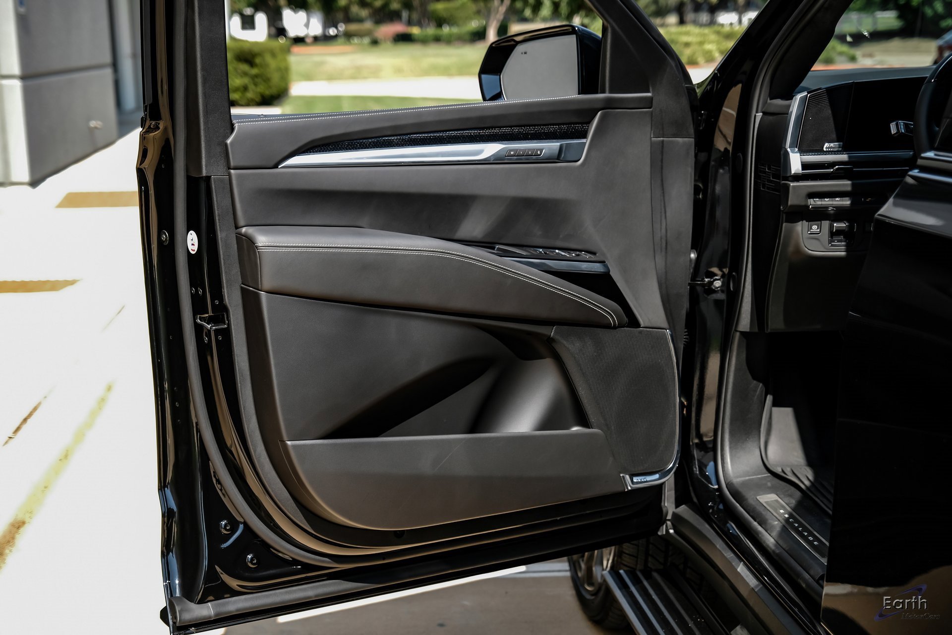 Used 2025 Cadillac Escalade V image 80