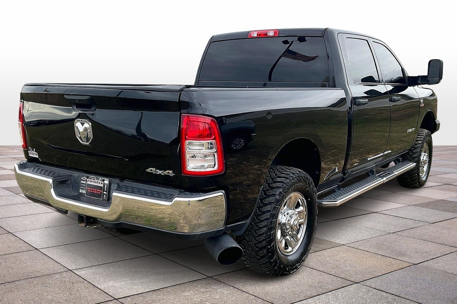 Used 2022 RAM 3500 Tradesman w/ Chrome Appearance Group image 12