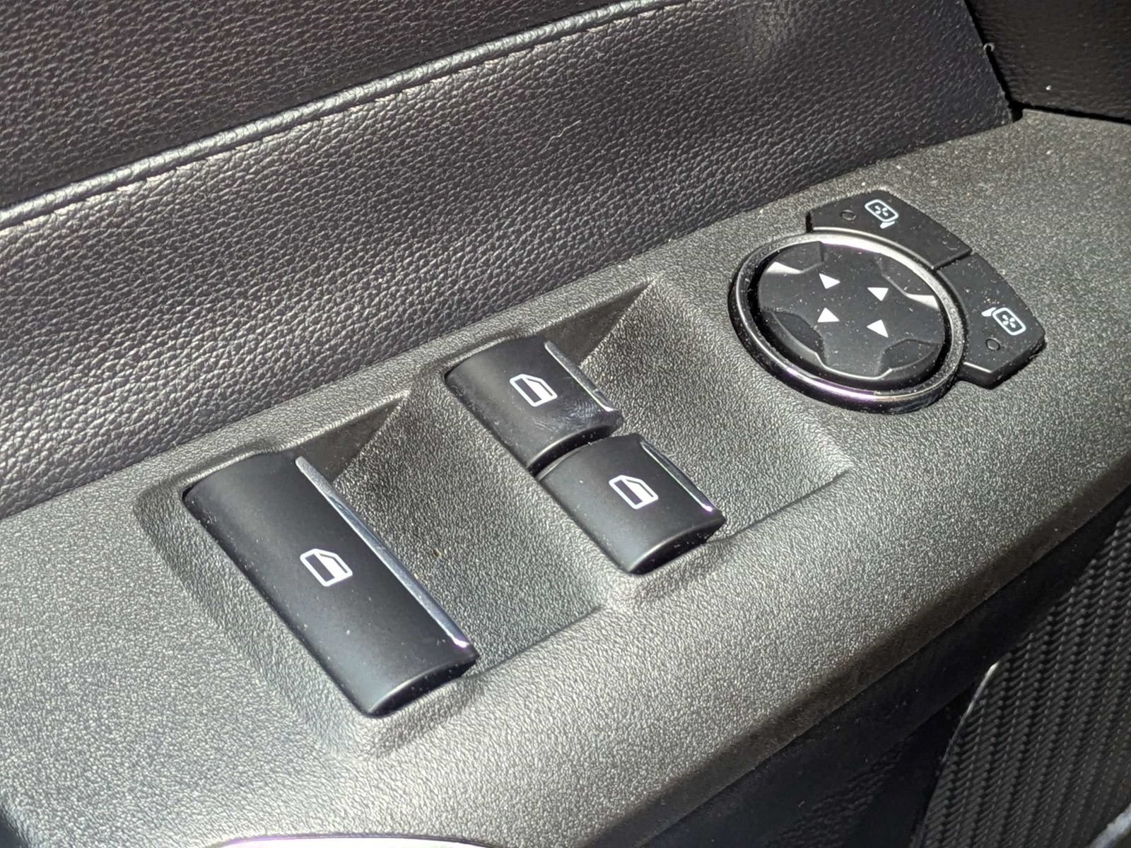 Used 2016 Ford Mustang GT Premium w/ Equipment Group 401A RWD image 14