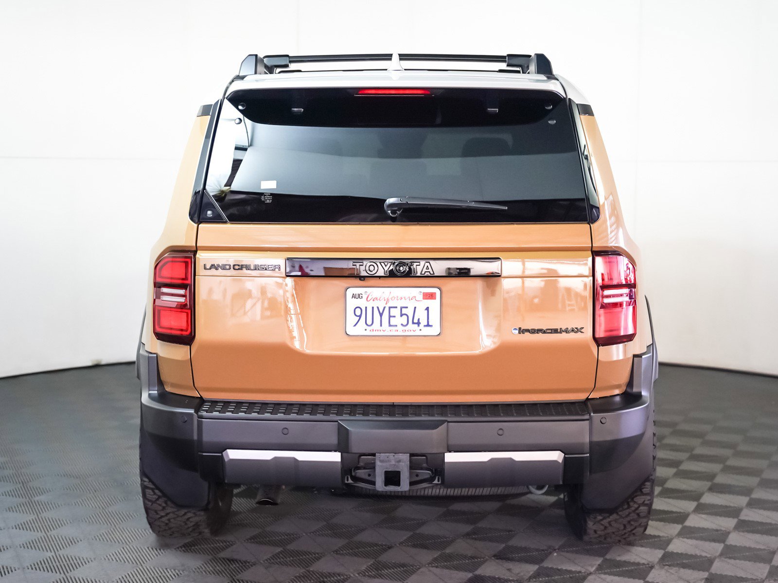 Used 2025 Toyota Land Cruiser w/ Premium Package image 13