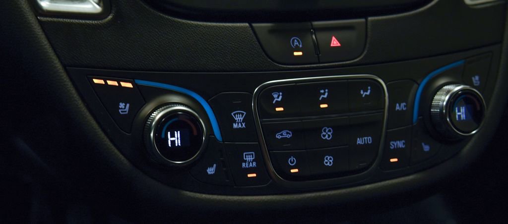 Used 2024 Chevrolet Malibu LT FWD image 22