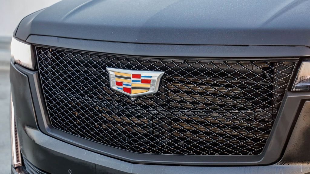 Used 2024 Cadillac Escalade Sport w/ Touring Package image 6