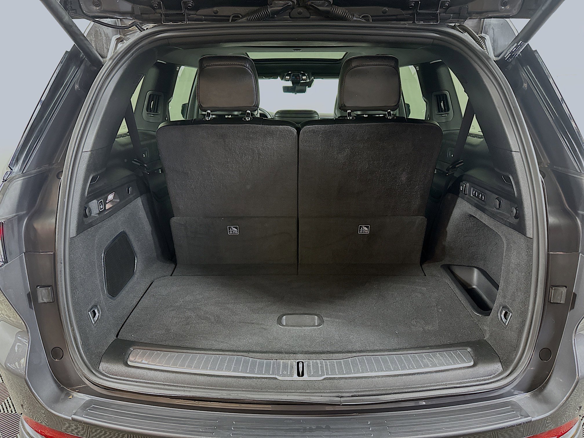 Used 2023 Jeep Grand Cherokee L Summit w/ Advanced Protech Group IV image 27