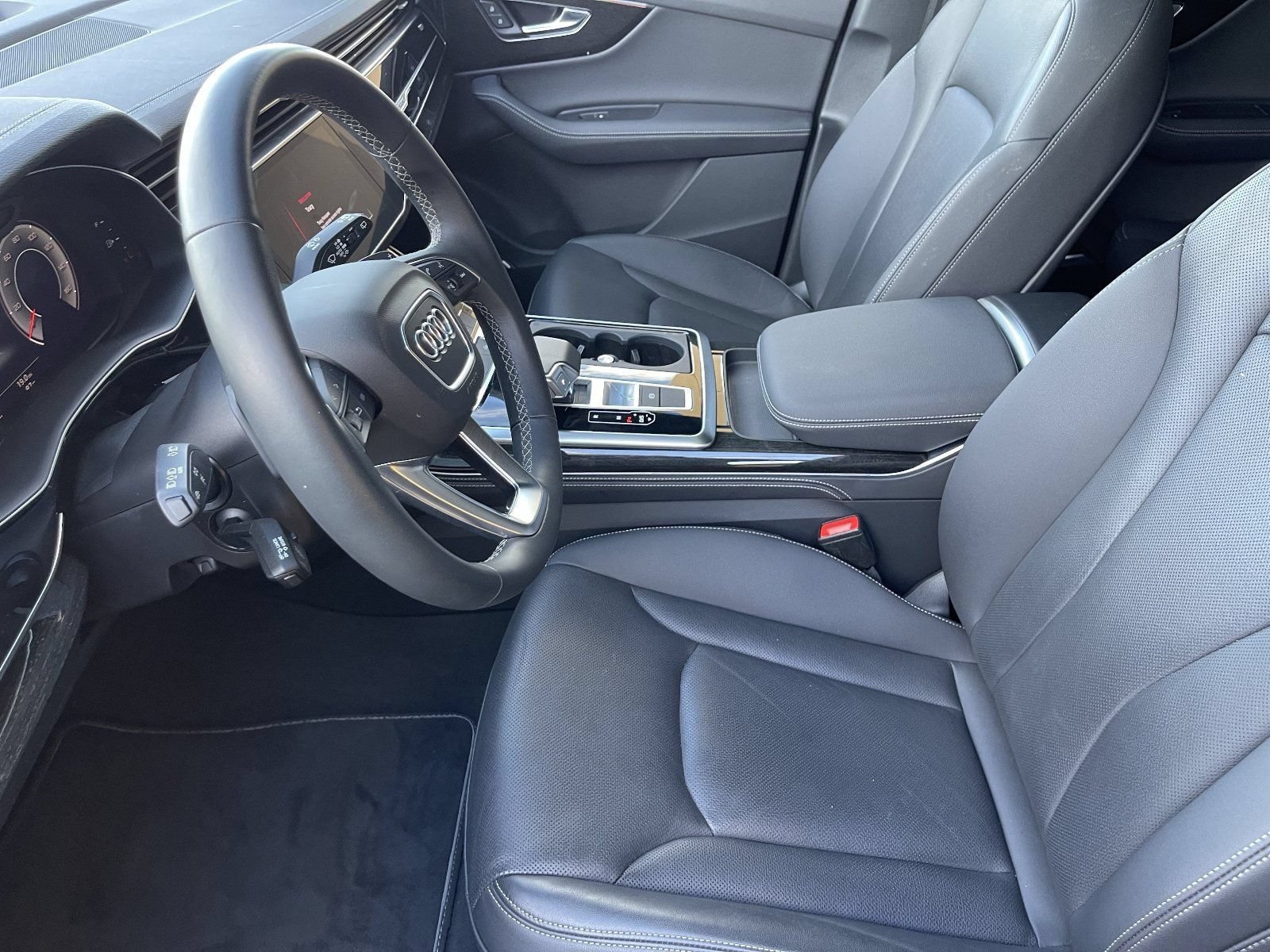 Used 2025 Audi Q7 2.0T Premium Plus w/ Premium Plus Package AWD/4WD image 20