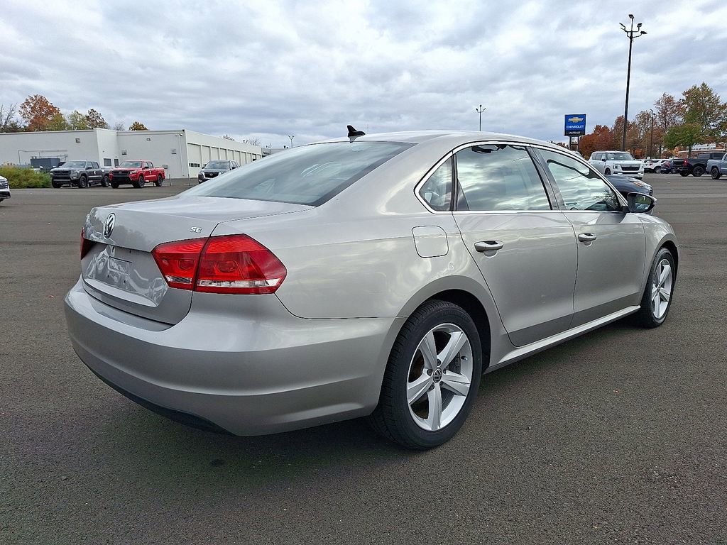 Used 2012 Volkswagen Passat 2.5 SE image 7