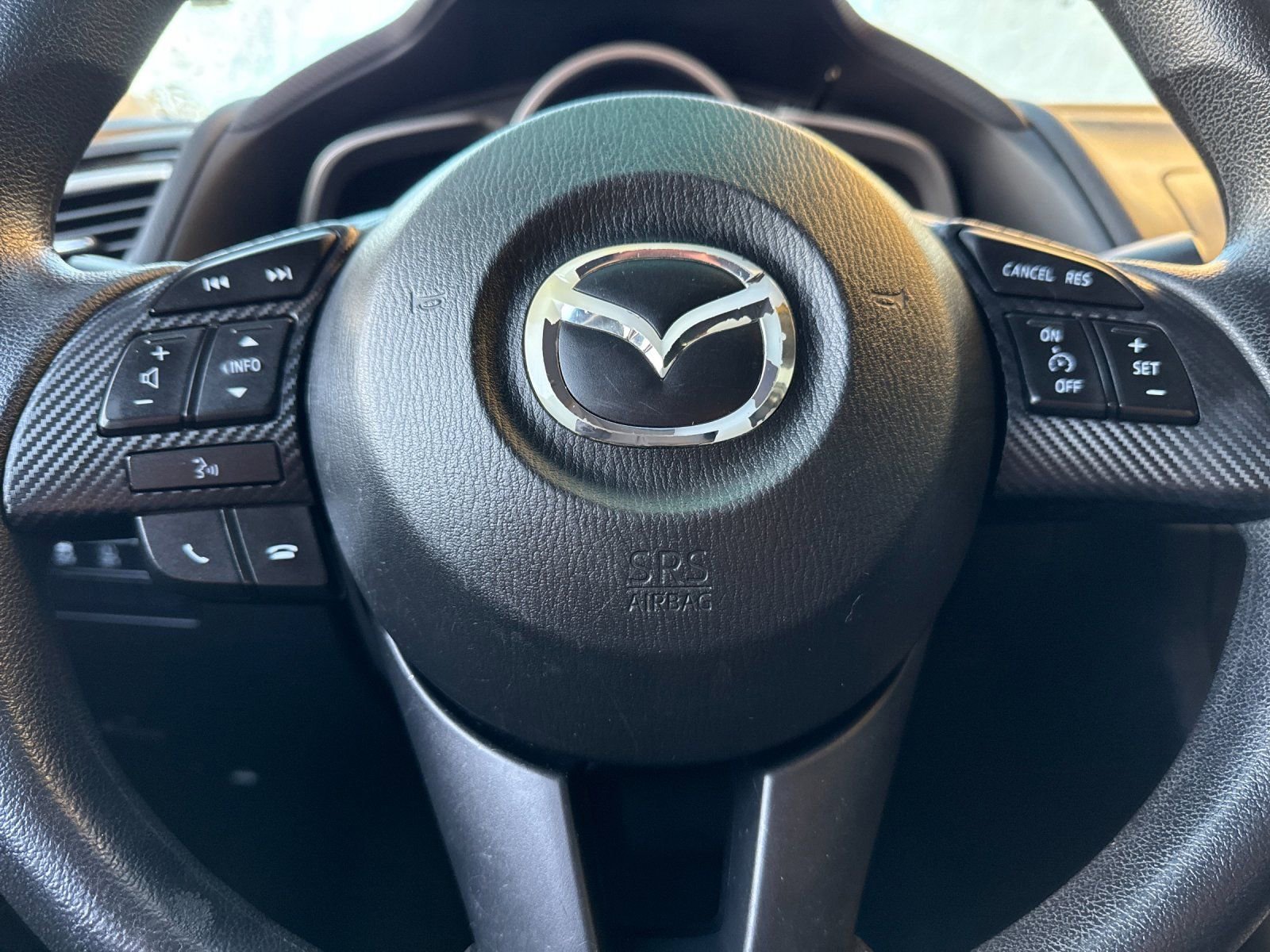 Used 2015 MAZDA MAZDA3 i Sport image 22