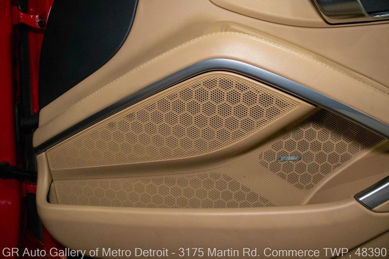 Used 2014 Porsche 911 Turbo S image 34