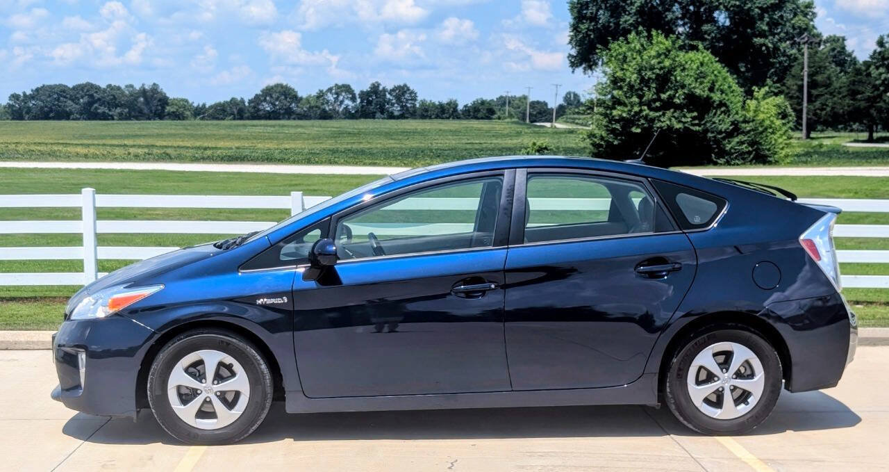 Used 2014 Toyota Prius Four w/ Solar Roof Package FWD image 5