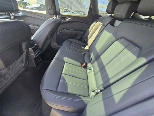 Used 2024 Audi Q4 e-tron Prestige image 21