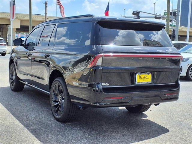 New 2025 Lincoln Navigator L Reserve w/ Jet Appearance Package image 4