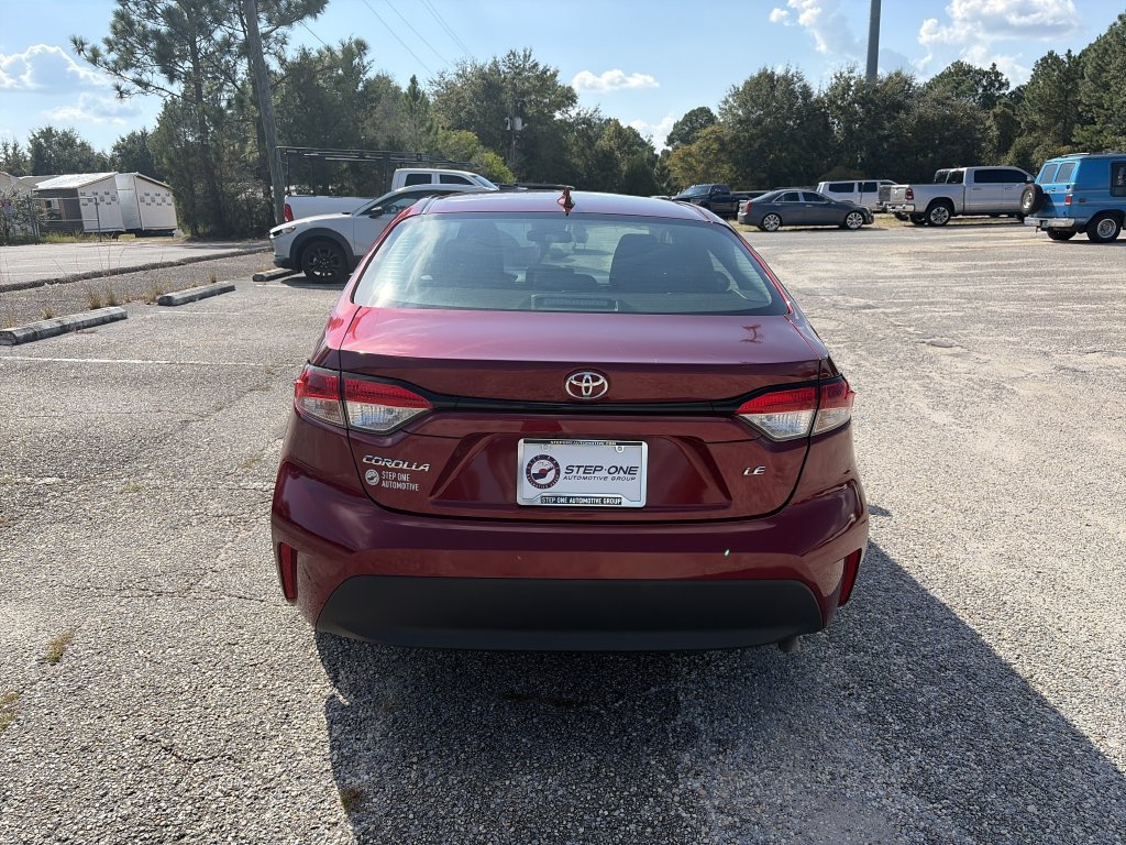 Used 2023 Toyota Corolla LE w/ LE Premium Package FWD image 5