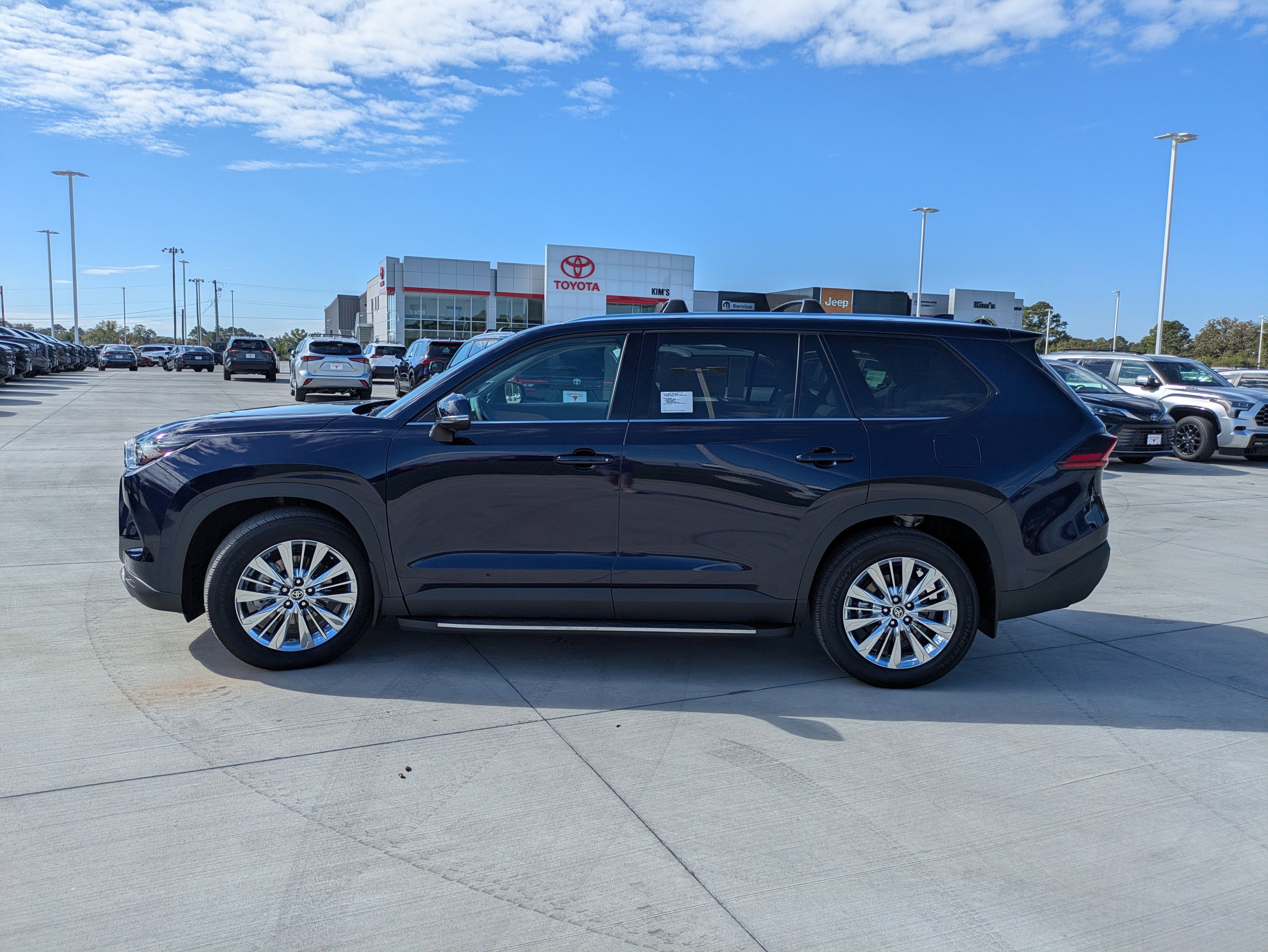 New 2026 Toyota Grand Highlander Platinum image 4