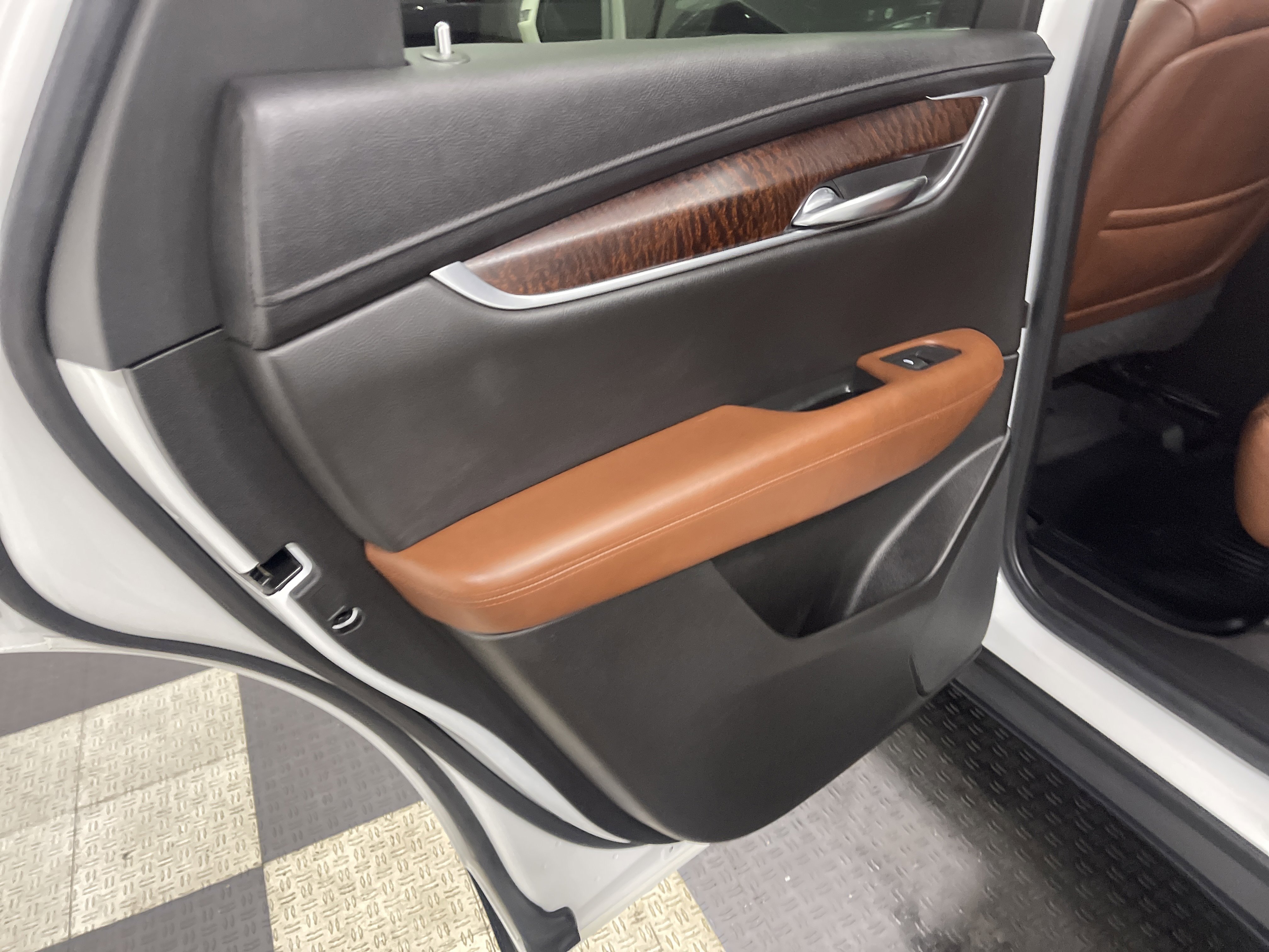 Used 2020 Cadillac XT5 Premium Luxury image 15