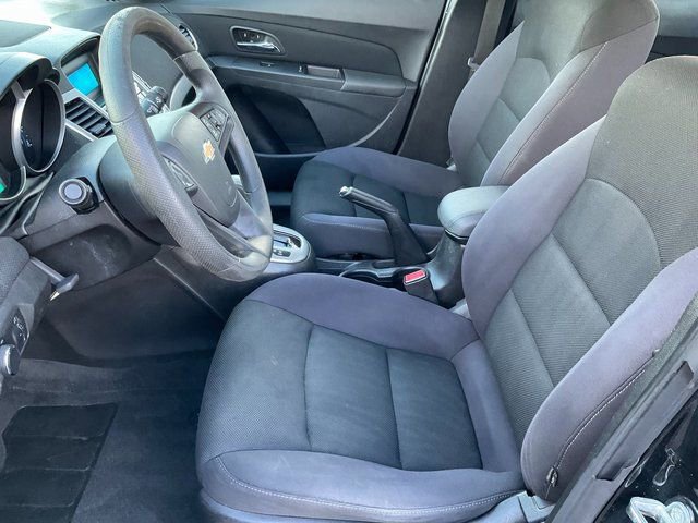 Used 2015 Chevrolet Cruze LT image 5