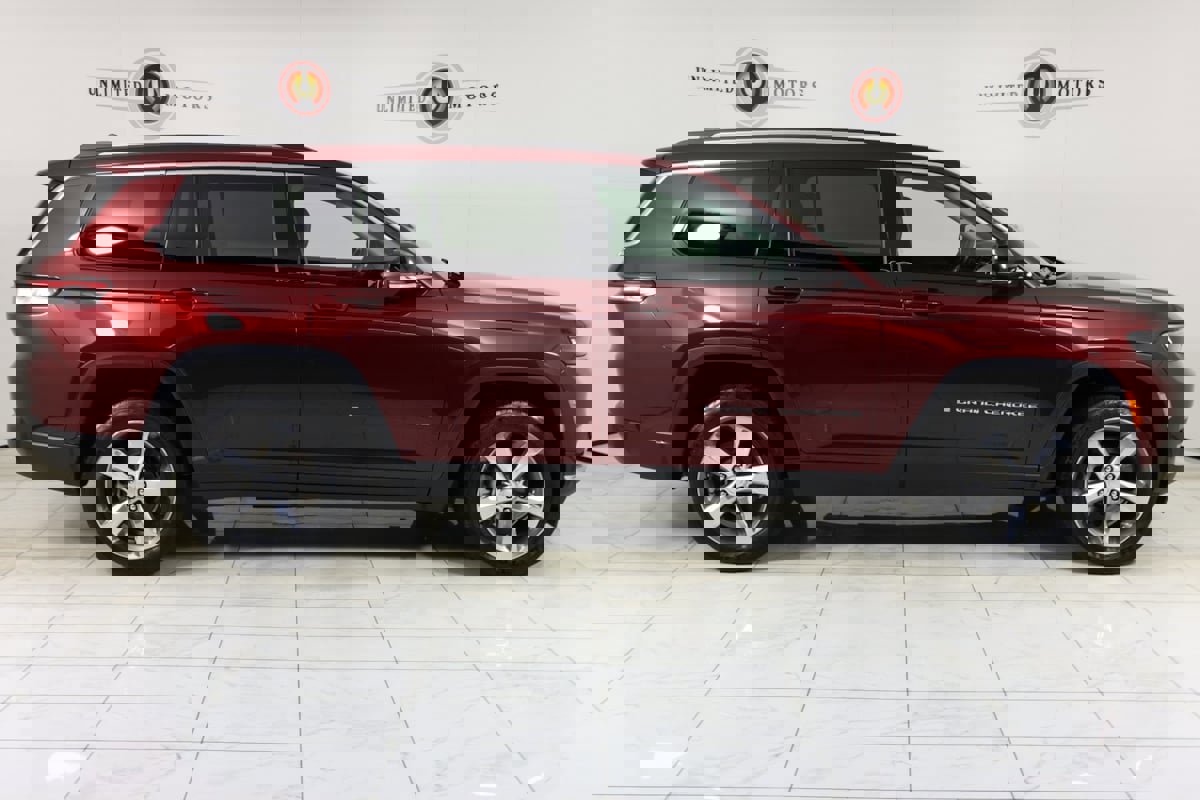 Used 2022 Jeep Grand Cherokee L Limited image 2