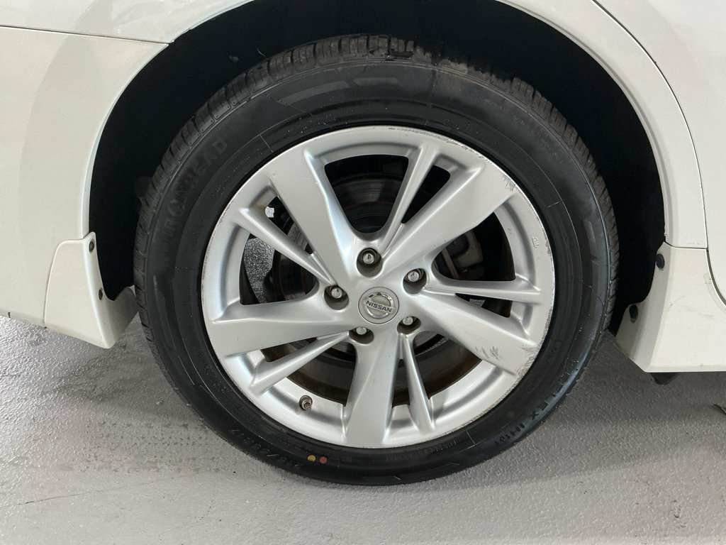 Used 2015 Nissan Altima 2.5 SL w/ Technology Package FWD image 7
