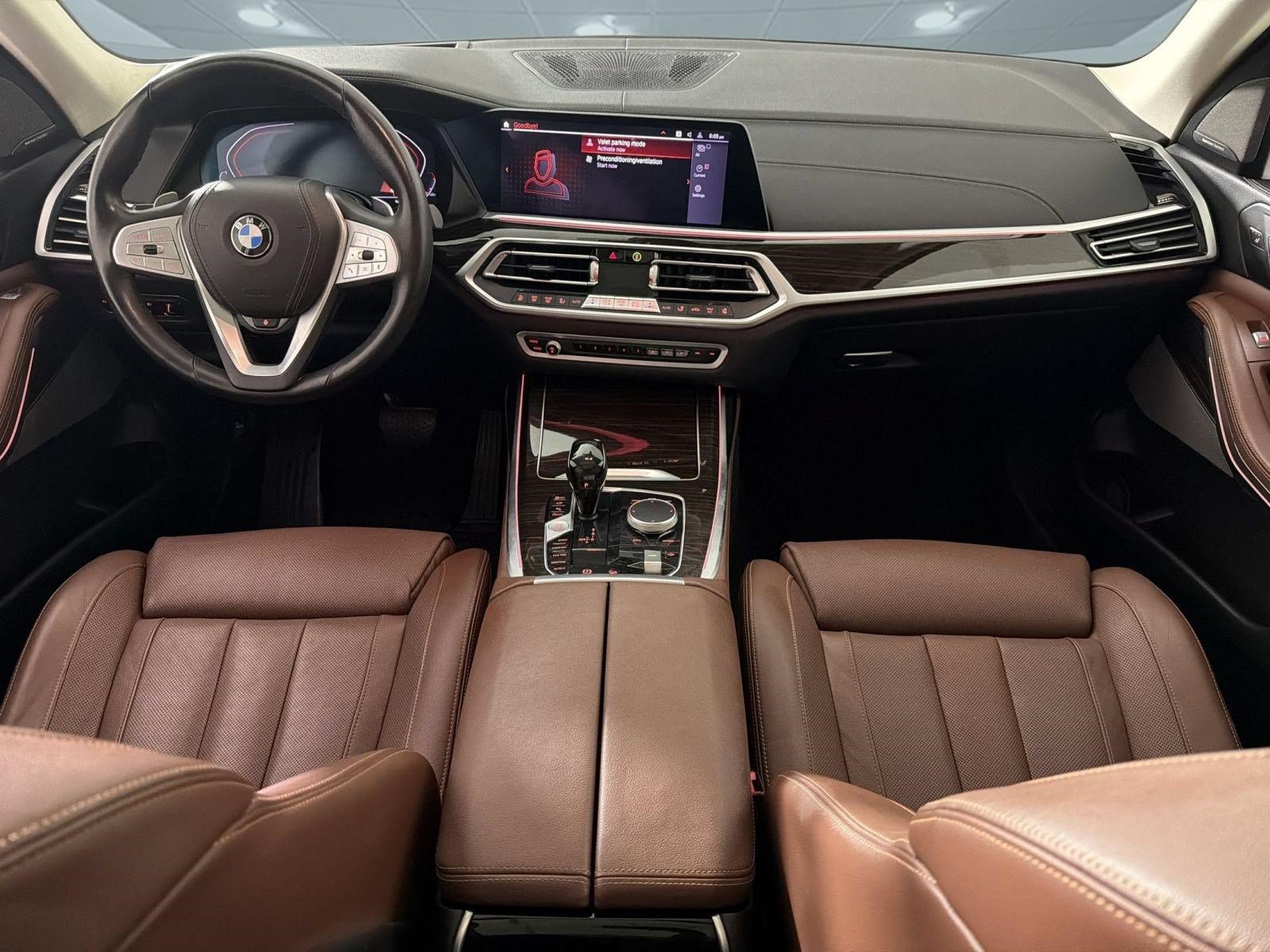 Used 2020 BMW X7 xDrive40i w/ Premium Package AWD/4WD image 16