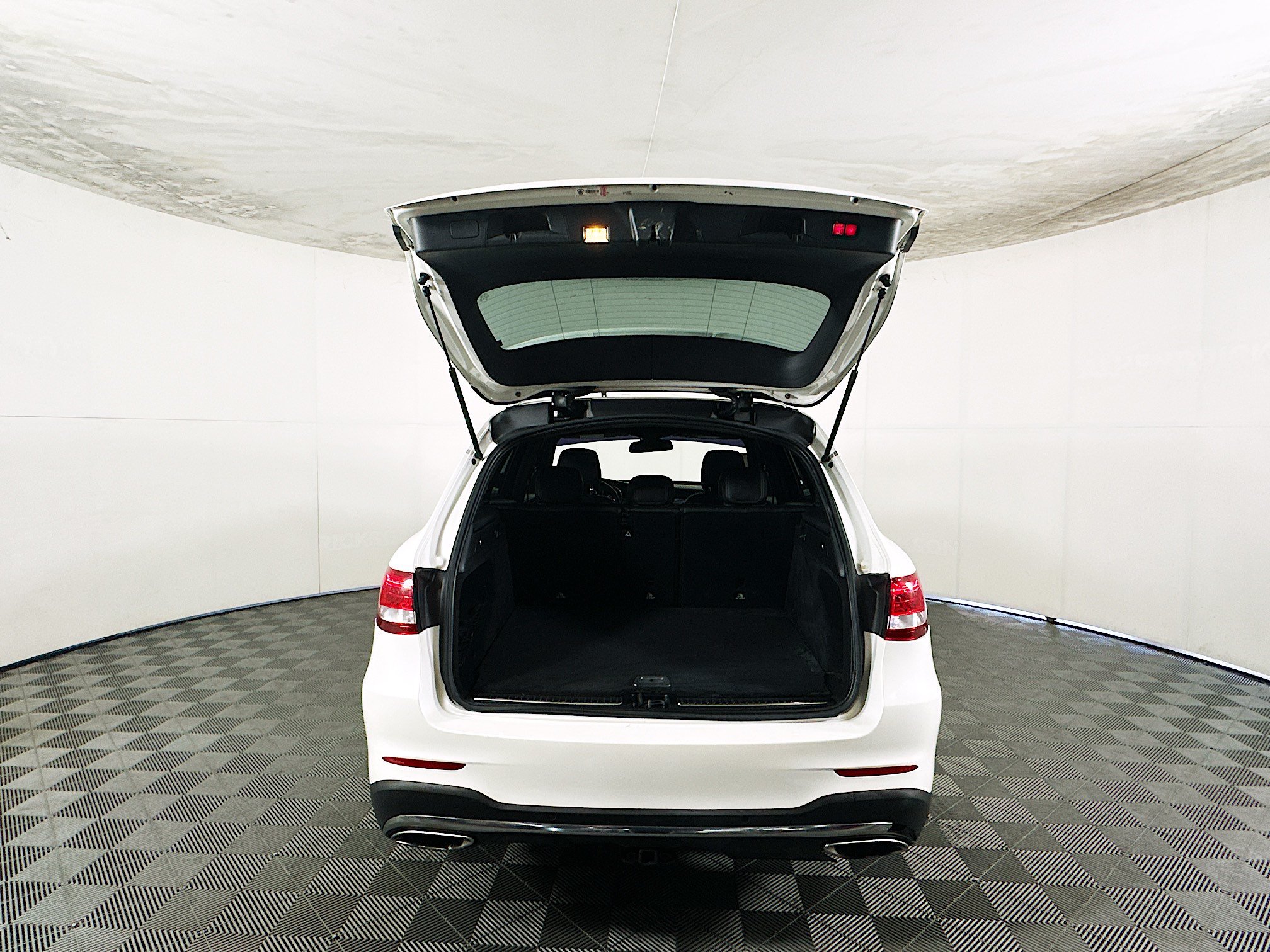 Used 2017 Mercedes-Benz GLC 300 image 31