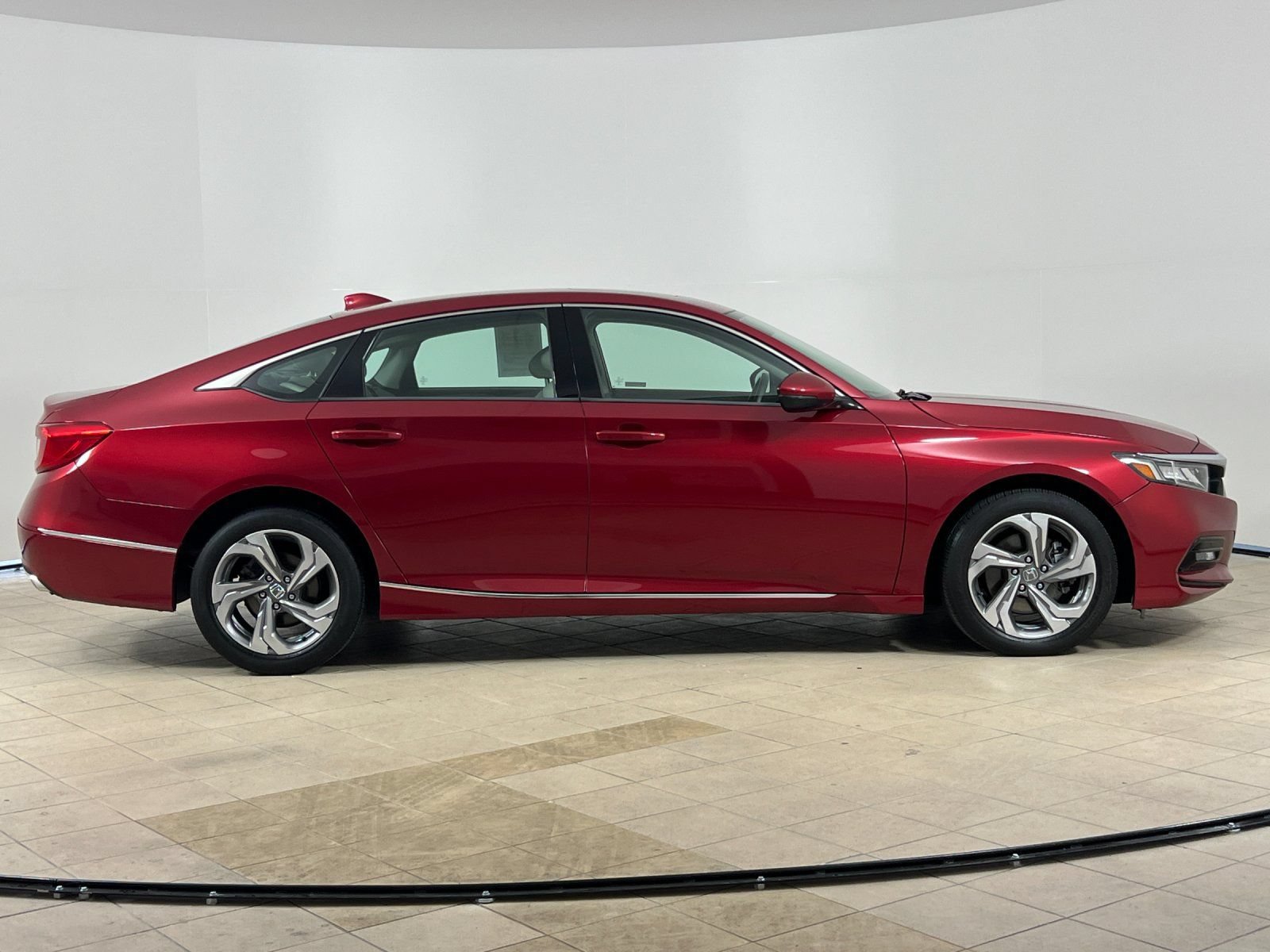 Used 2019 Honda Accord EX-L image 7