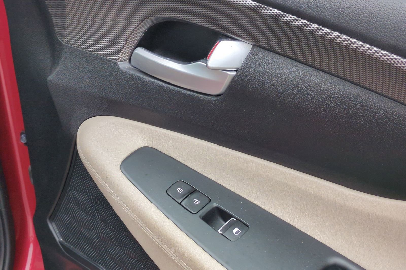 Used 2019 Hyundai Santa Fe SE FWD image 25