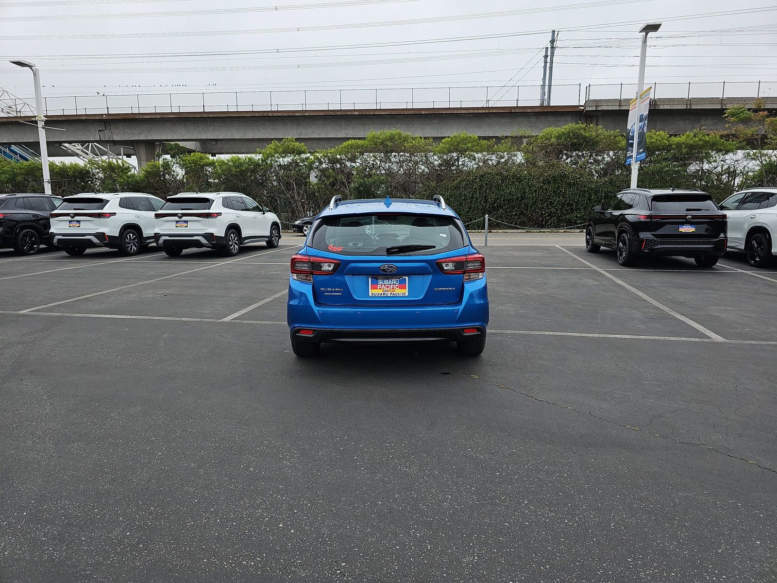 Used 2021 Subaru Impreza 2.0i Limited w/ Popular Package #3 image 6