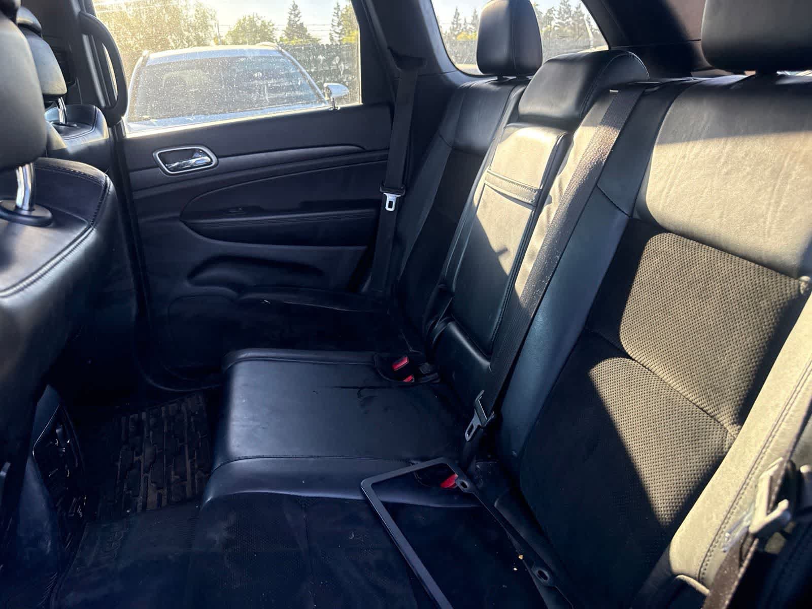 Used 2017 Jeep Grand Cherokee Altitude AWD/4WD image 16