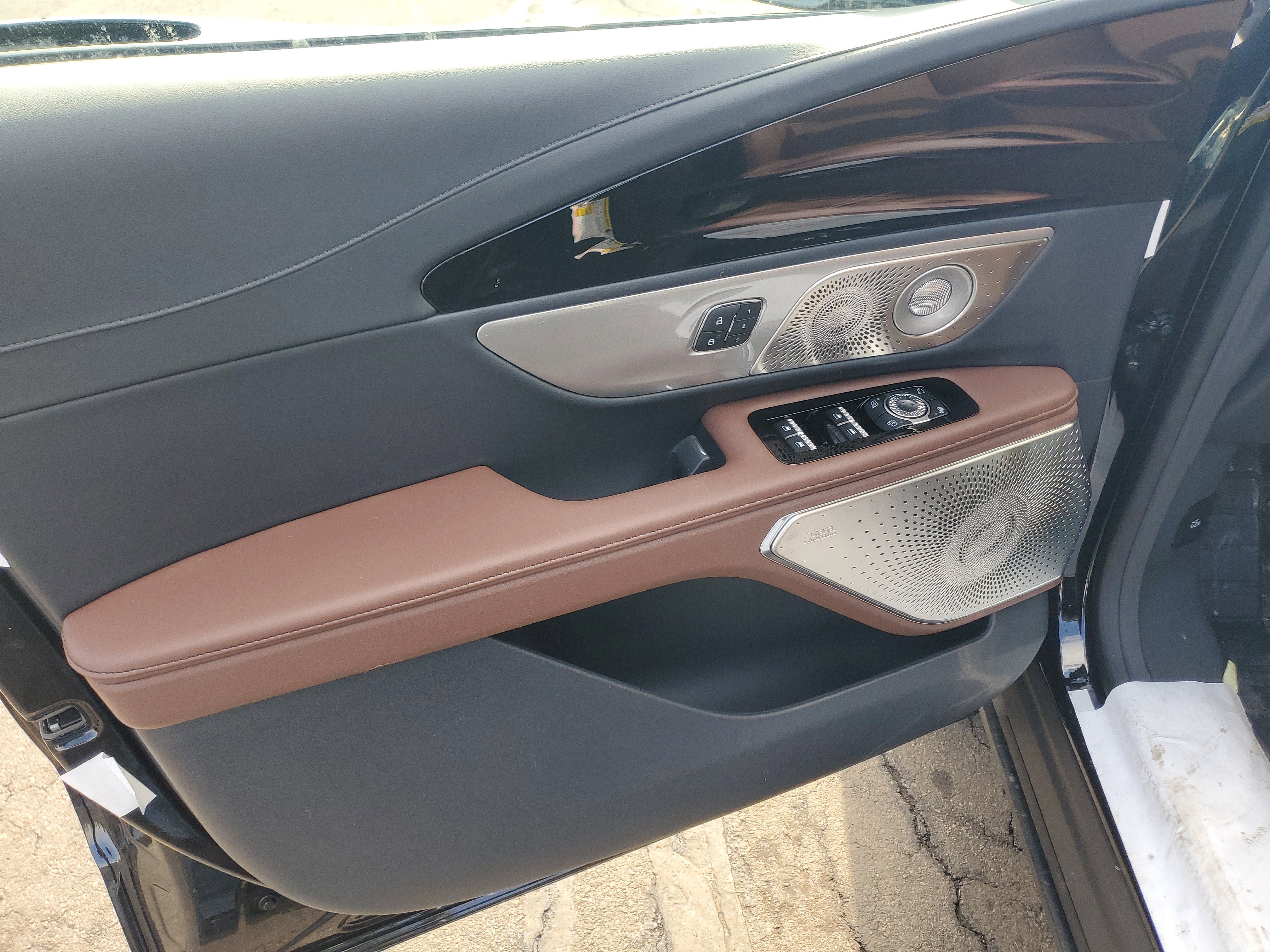 New 2026 Lincoln Nautilus Reserve image 8