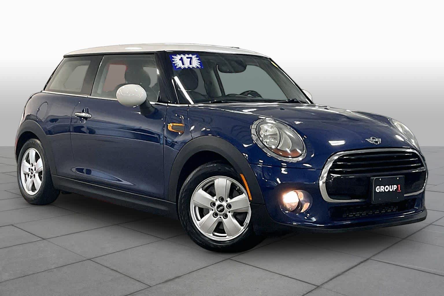 Used 2017 MINI Cooper 2-Door Hardtop FWD image 3