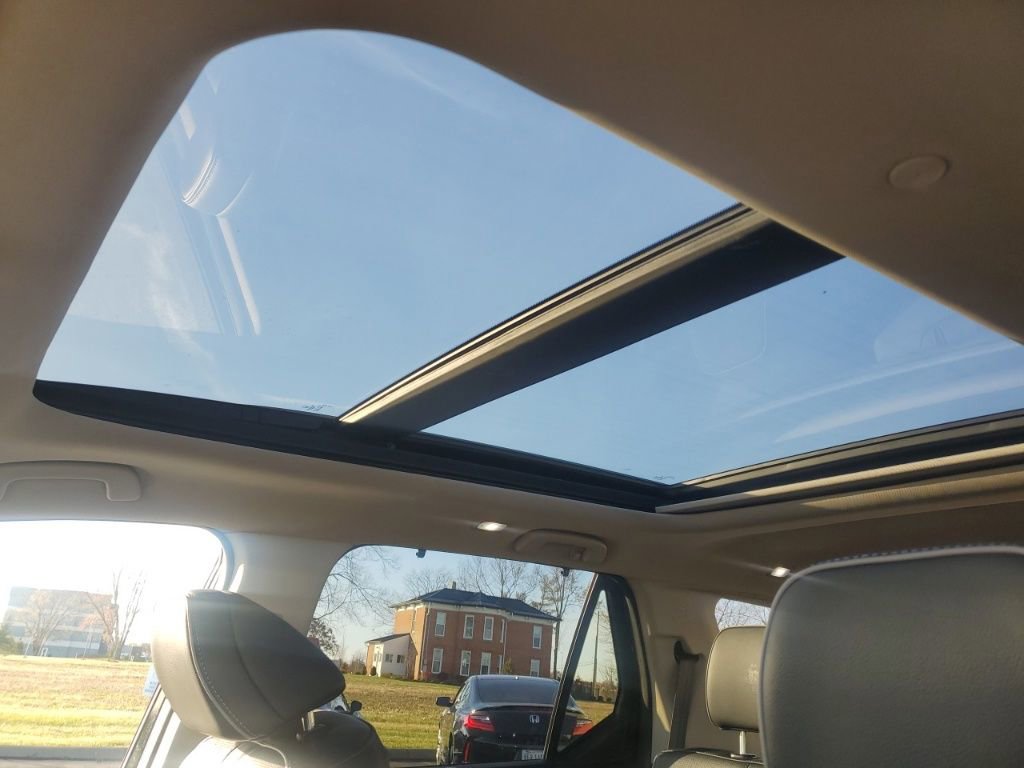 Certified 2023 Honda Pilot Elite image 15