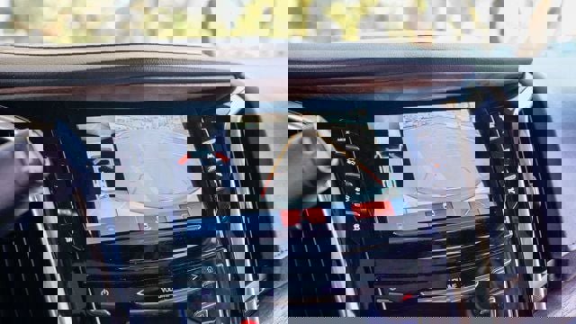 Used 2019 Cadillac Escalade ESV Premium Luxury image 51