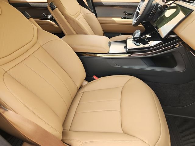New 2026 Land Rover Range Rover Sport SE AWD/4WD image 10