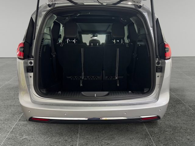 New 2026 Chrysler Pacifica Select image 20