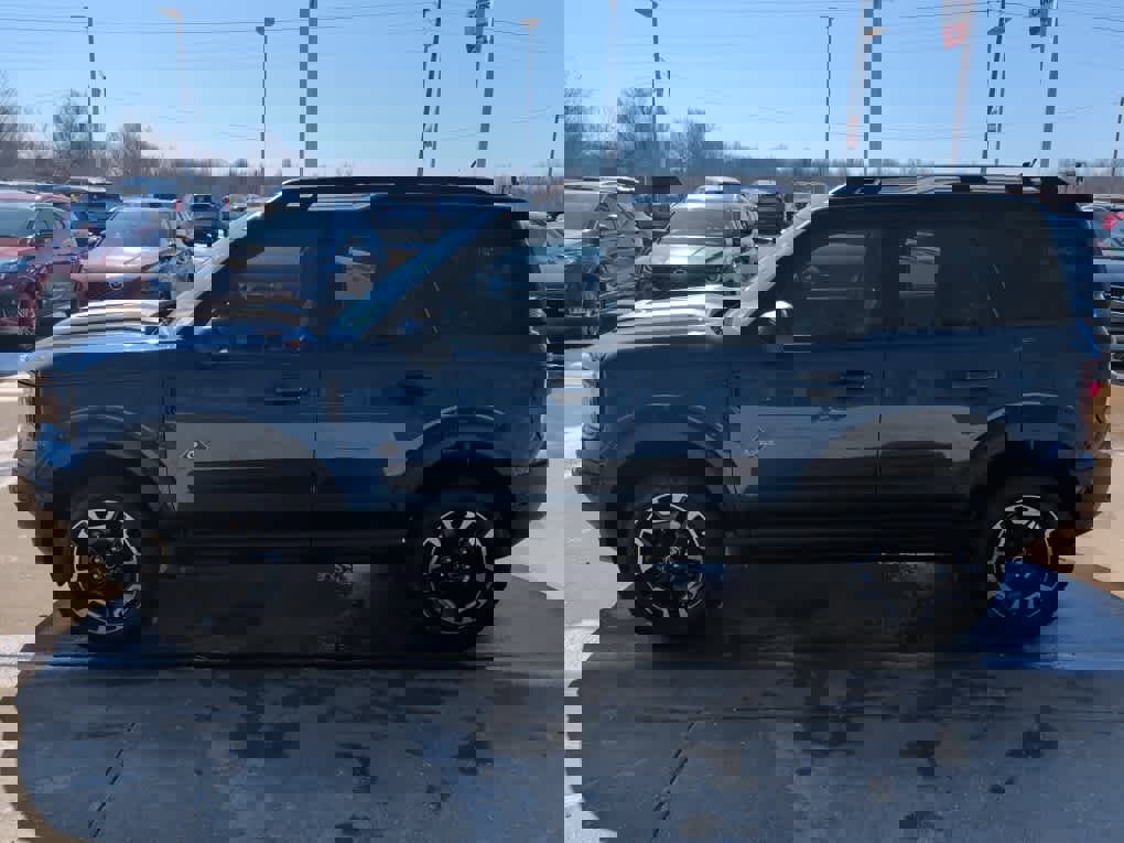 Used 2023 Ford Bronco Sport Outer Banks w/ Tech Package image 7