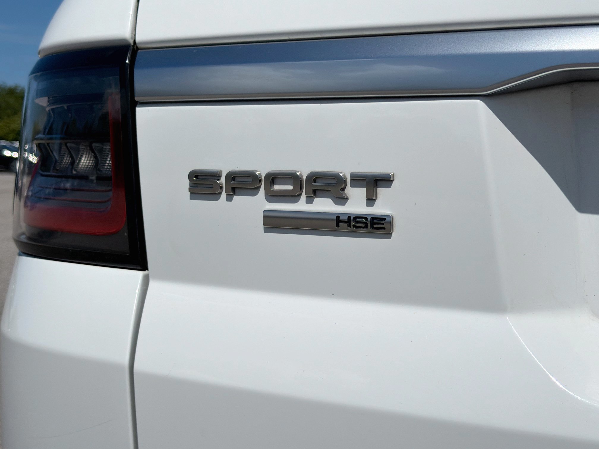 Used 2019 Land Rover Range Rover Sport HSE AWD/4WD image 46