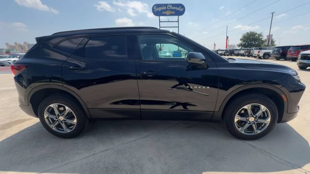 Used 2024 Chevrolet Blazer LT w/ Convenience Package FWD image 9