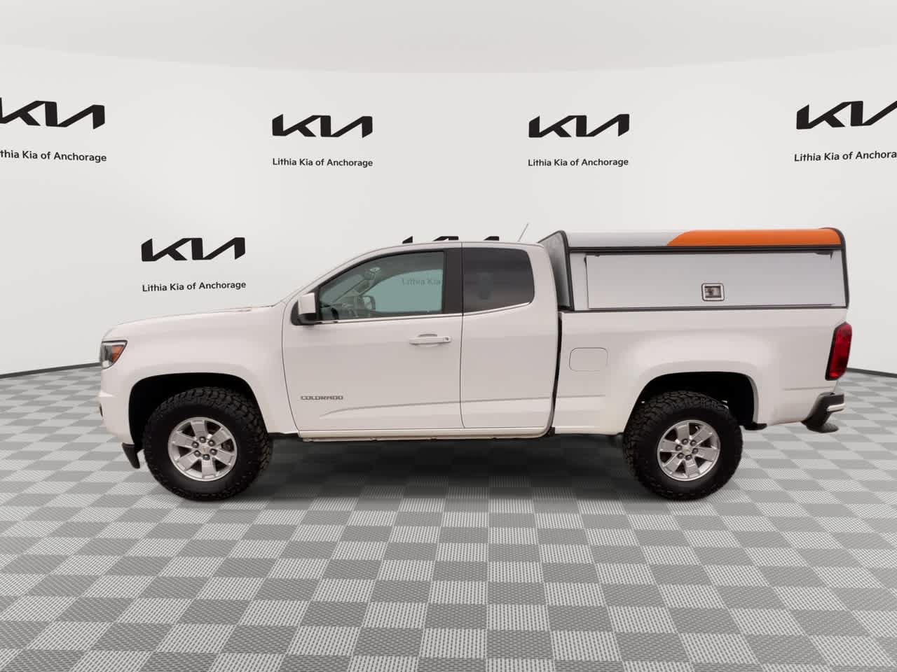 Used 2017 Chevrolet Colorado W/T w/ WT Convenience Package AWD/4WD image 6