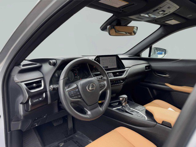 Used 2023 Lexus UX 250h FWD w/ Premium Package image 19