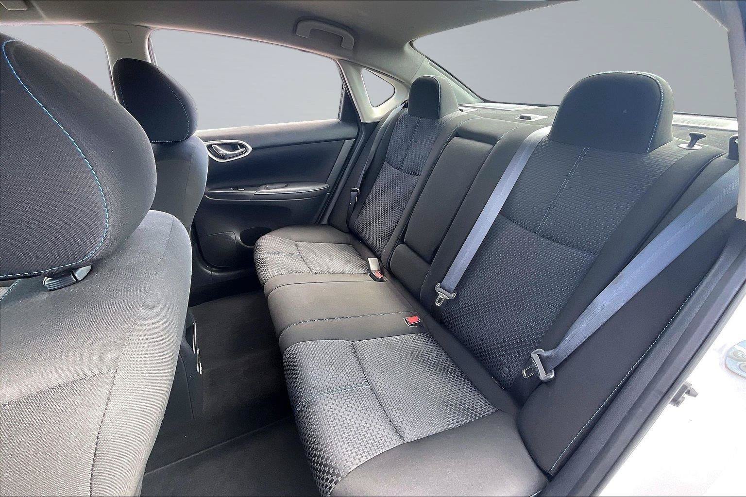 Used 2018 Nissan Sentra SR w/ SR Midnight Edition Package FWD image 26
