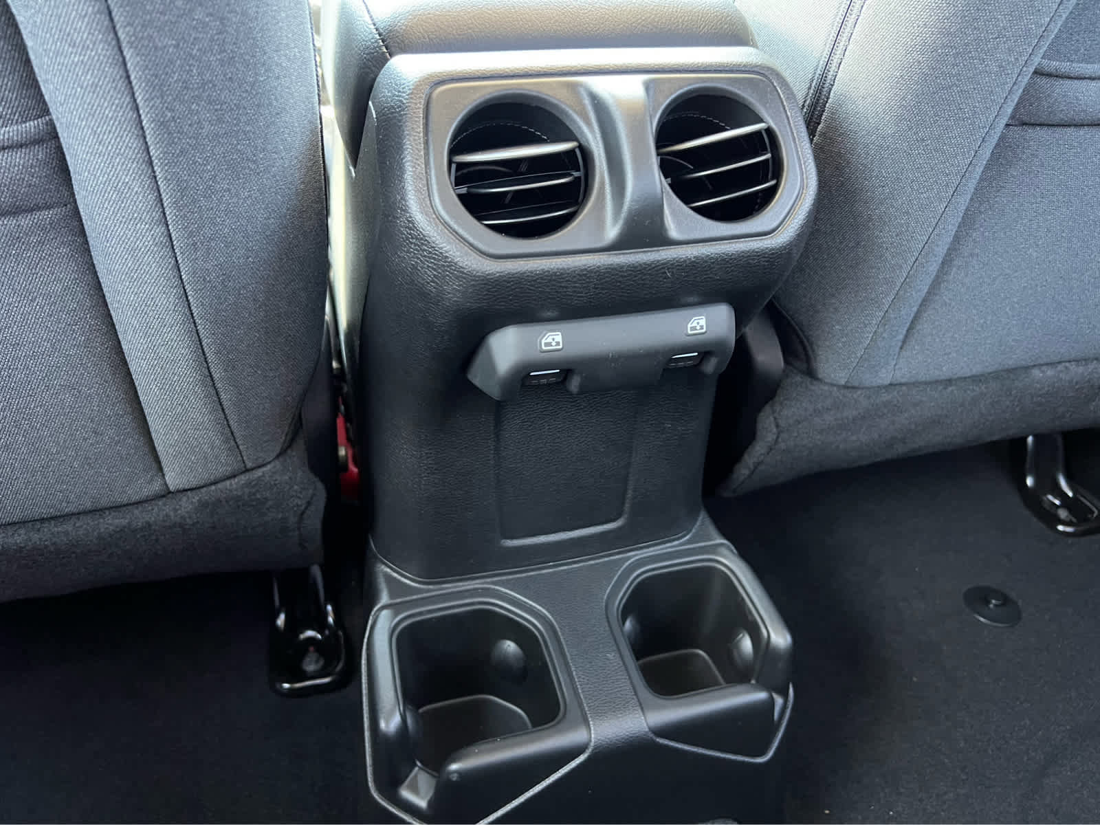 New 2025 Jeep Gladiator Sport image 23