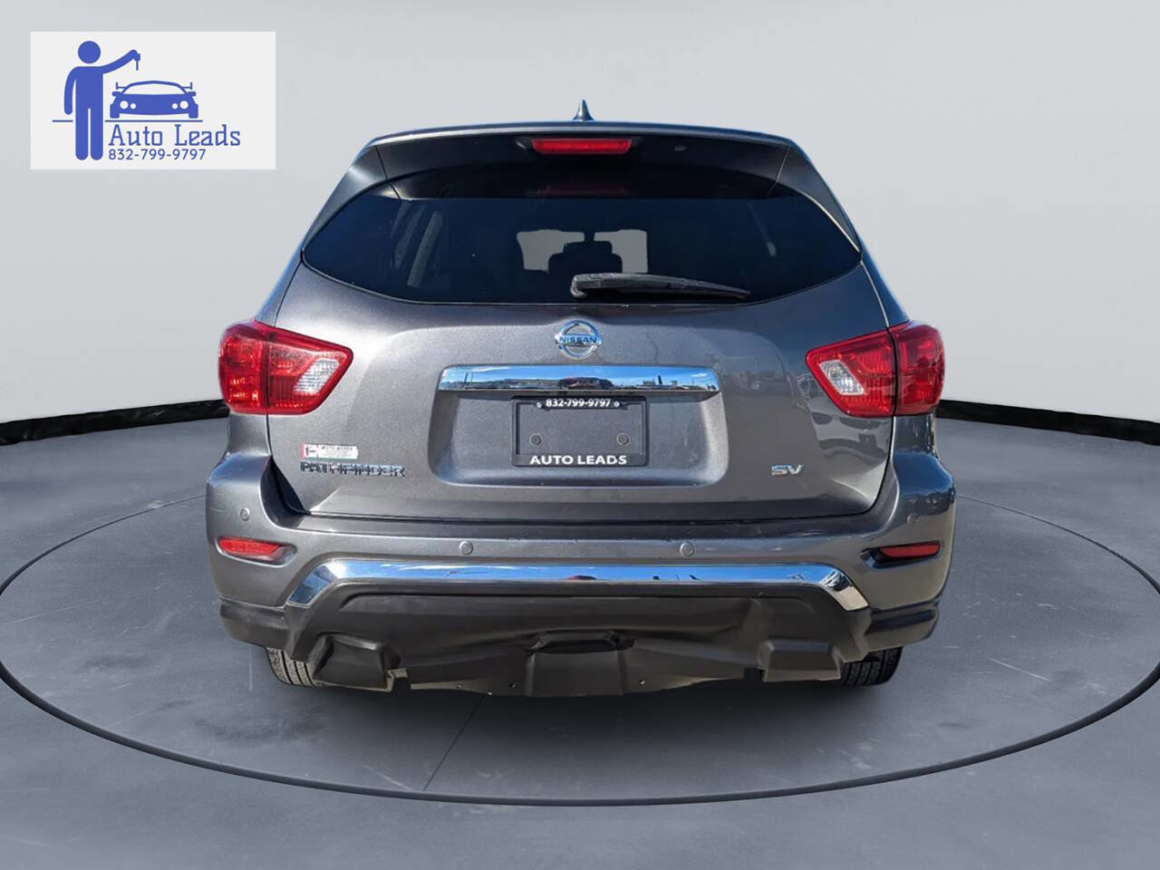 Used 2019 Nissan Pathfinder SV image 7