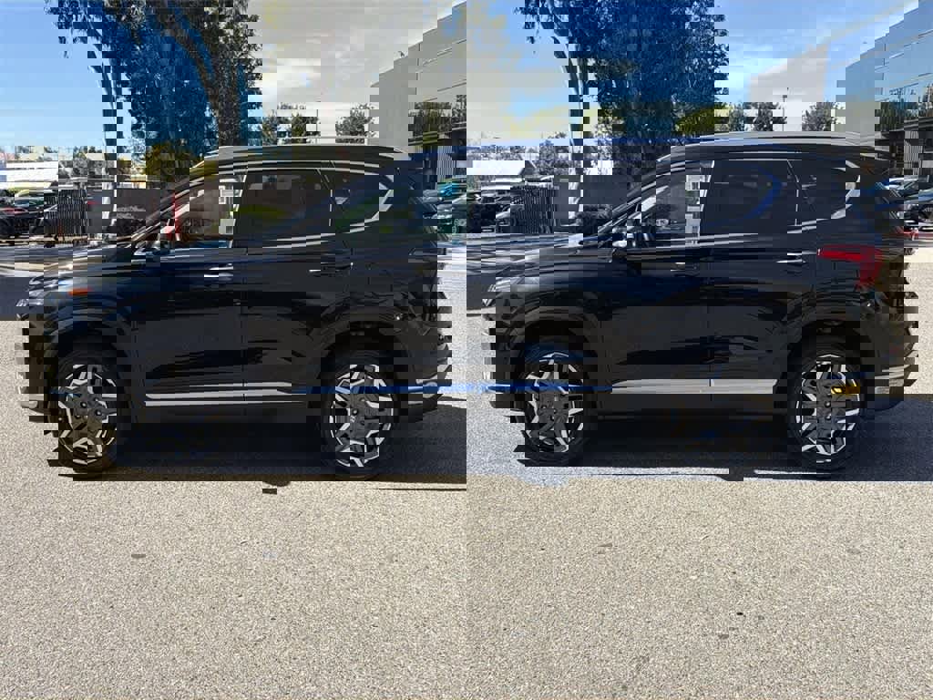 Used 2022 Hyundai Santa Fe Limited image 3