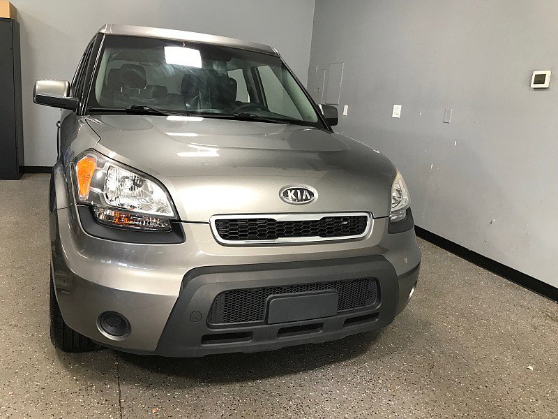 Used 2011 Kia Soul + FWD image 8