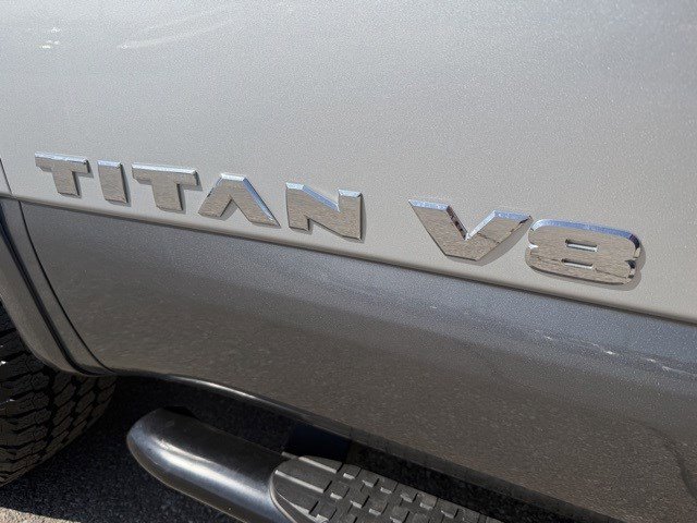 Used 2019 Nissan Titan PRO-4X image 3