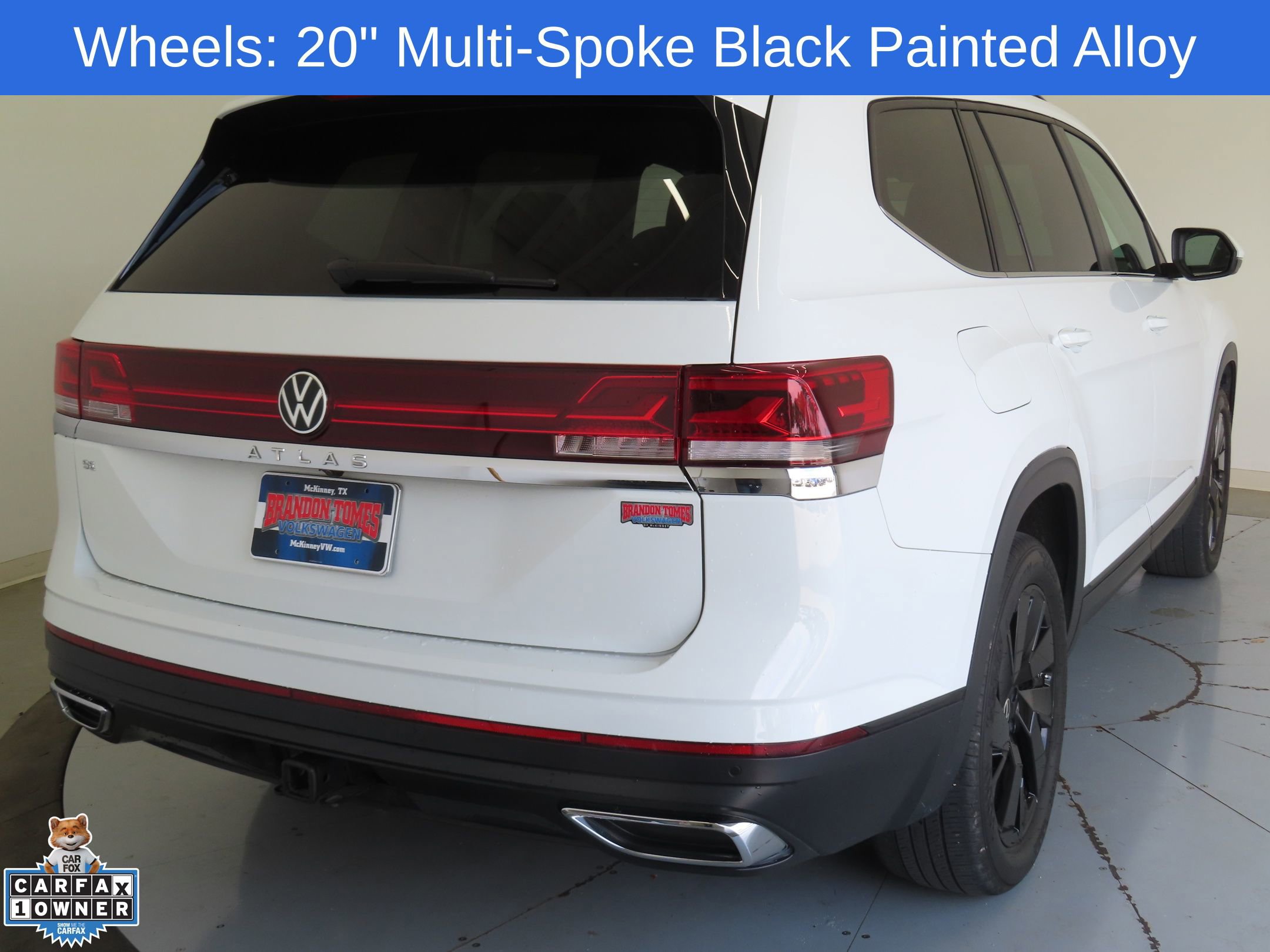 Used 2024 Volkswagen Atlas SE w/ Black Wheel Package FWD image 3